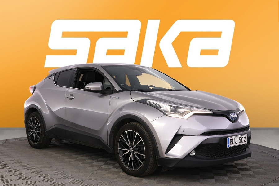 Toyota C-HR vaihtoauto