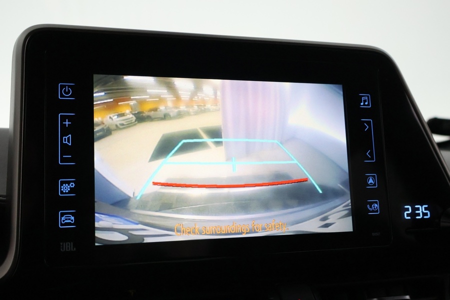 Toyota C-HR vaihtoauto