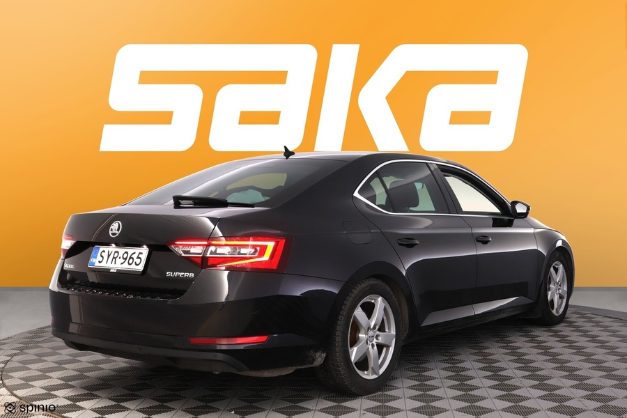 Skoda Superb vaihtoauto