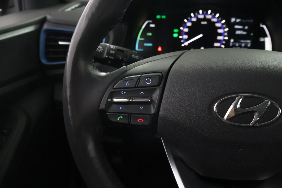 Hyundai IONIQ hybrid vaihtoauto