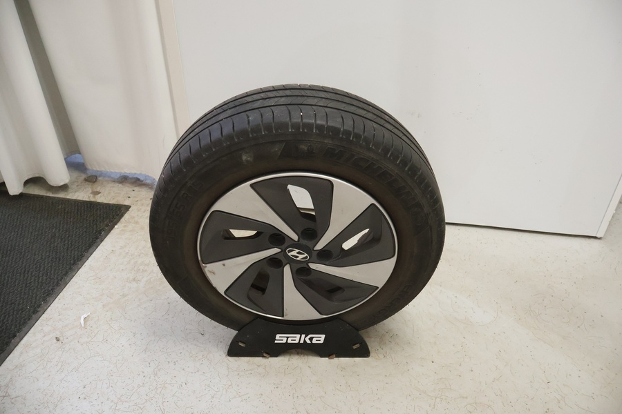 Hyundai IONIQ hybrid vaihtoauto