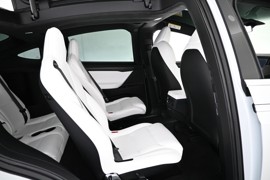 Tesla Model X vaihtoauto