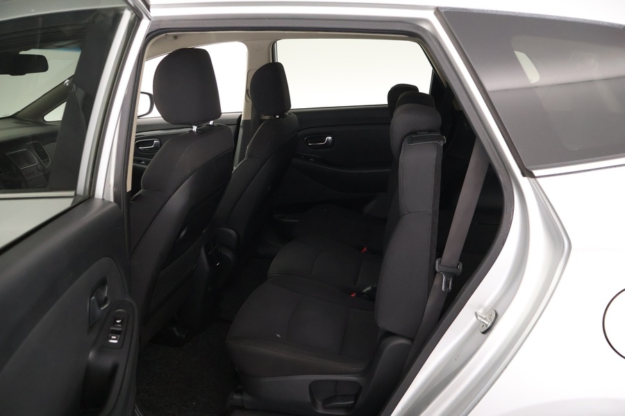 Kia Carens vaihtoauto