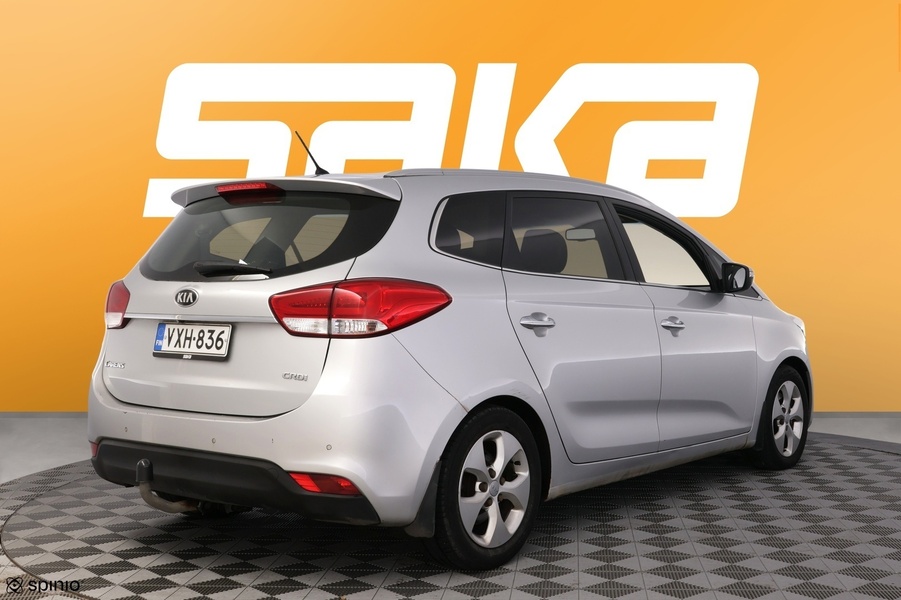 Kia Carens vaihtoauto