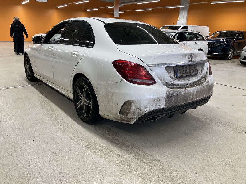 Mercedes-Benz C vaihtoauto