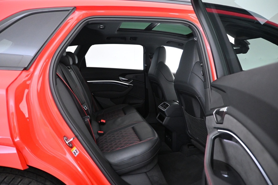 Audi Q8 e-tron vaihtoauto