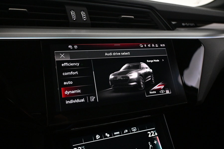 Audi Q8 e-tron vaihtoauto