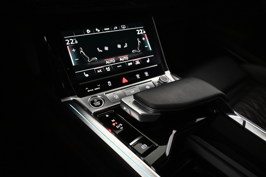 Audi Q8 e-tron vaihtoauto