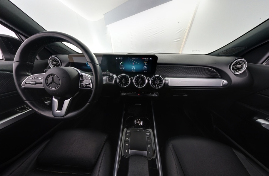 Mercedes-Benz EQB vaihtoauto