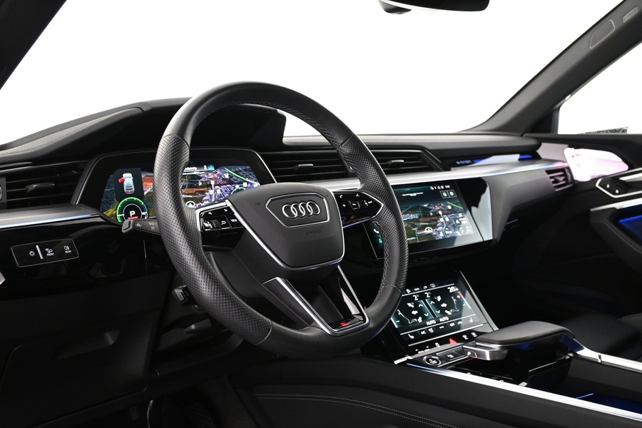 Audi e-tron vaihtoauto