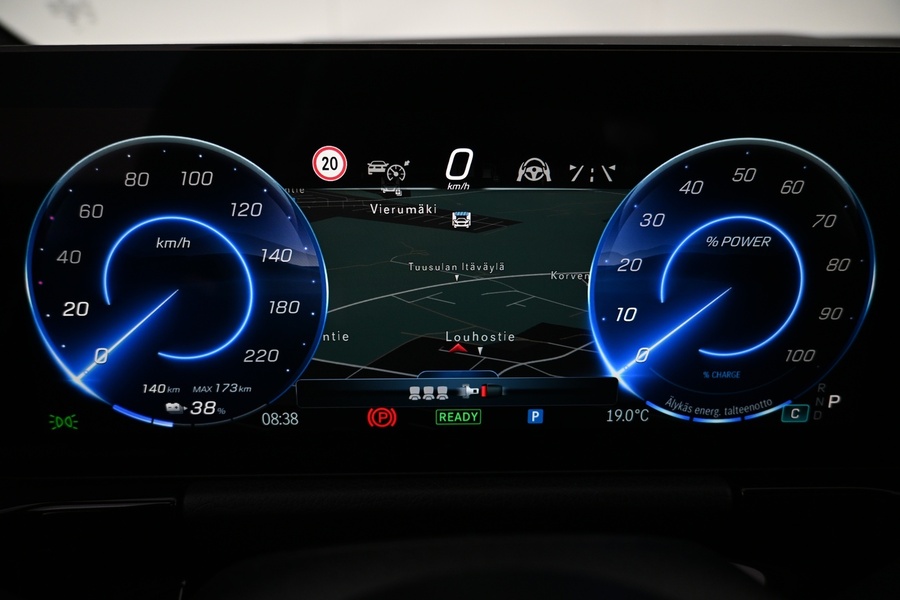 Mercedes-Benz EQA vaihtoauto