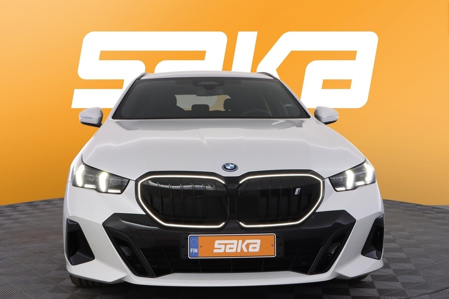 BMW i5 vaihtoauto