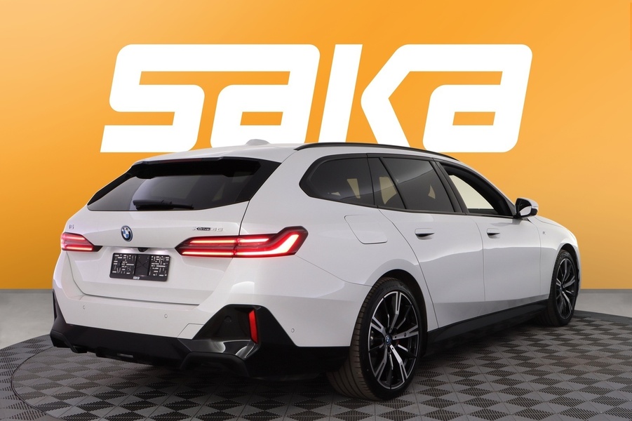BMW i5 vaihtoauto