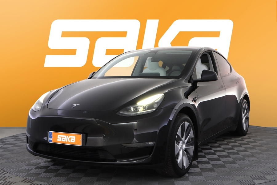 Tesla Model Y vaihtoauto