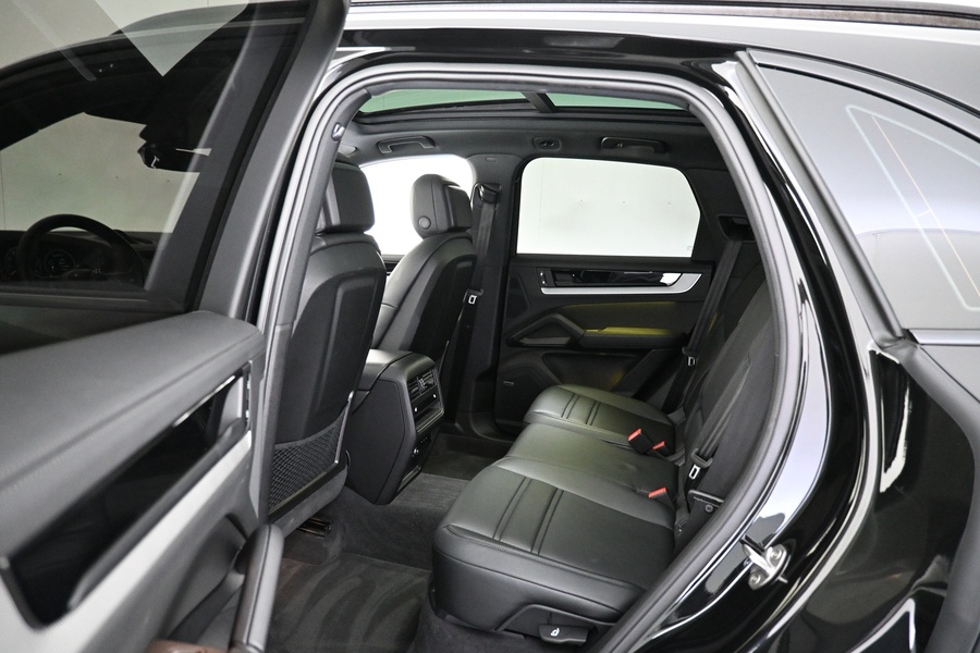 Porsche Cayenne vaihtoauto