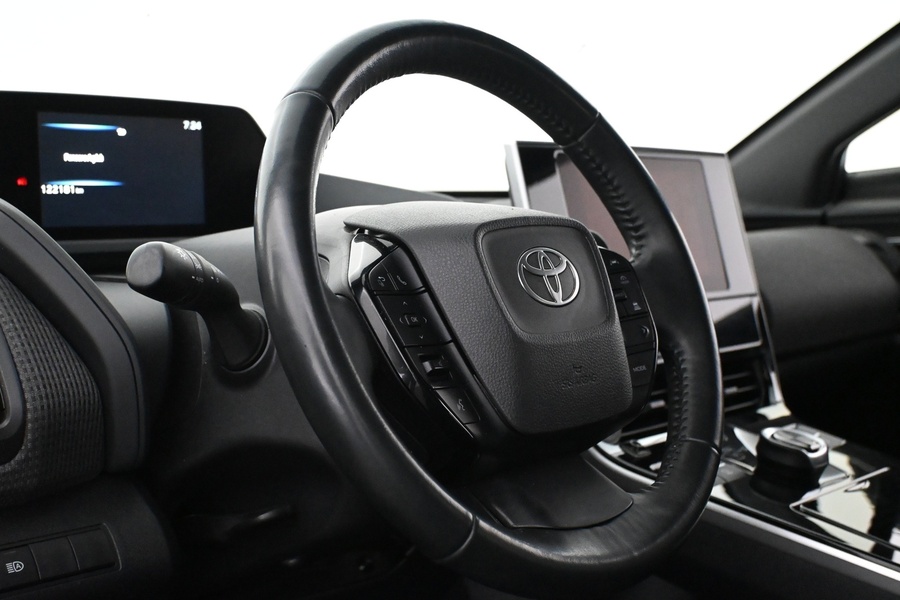 Toyota bZ4X vaihtoauto