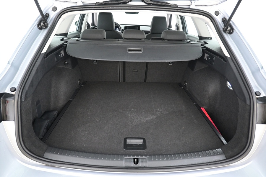 SEAT Leon Sportstourer vaihtoauto