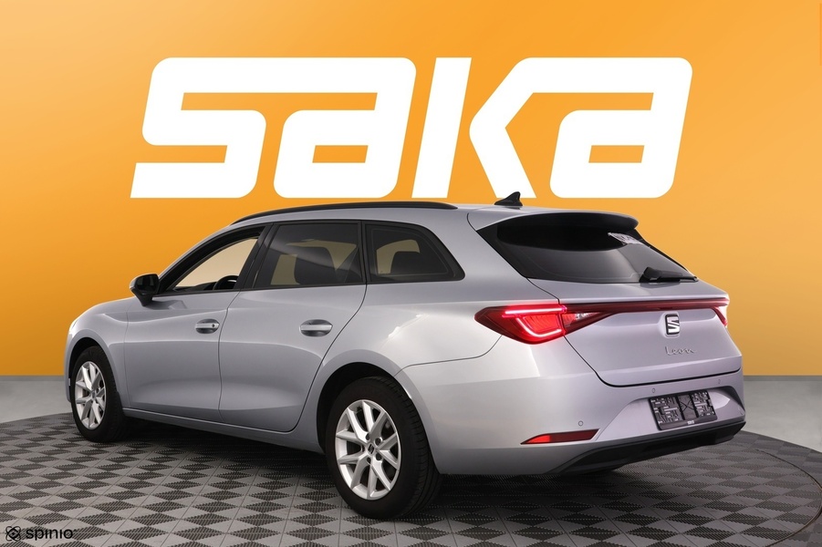 SEAT Leon Sportstourer vaihtoauto