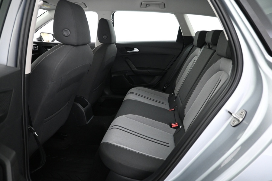 SEAT Leon Sportstourer vaihtoauto