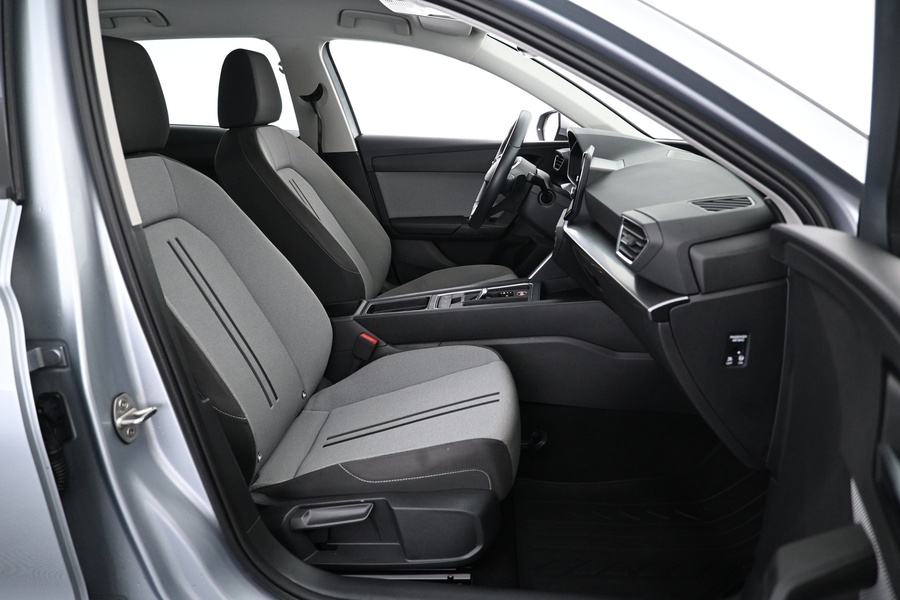 SEAT Leon Sportstourer vaihtoauto