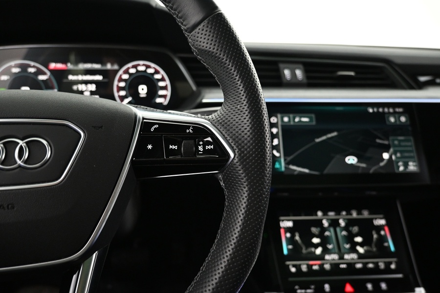 Audi e-tron vaihtoauto