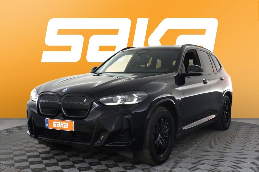 BMW iX3 vaihtoauto