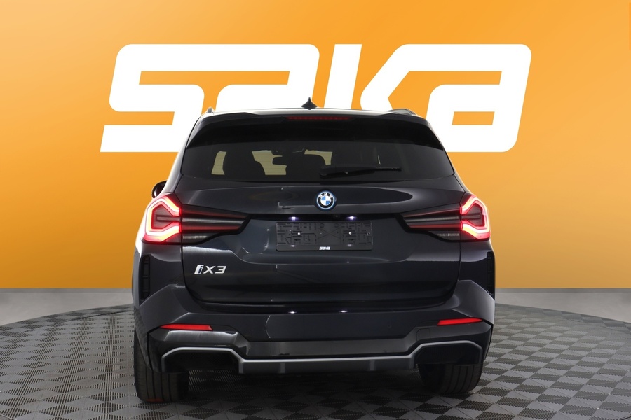 BMW iX3 vaihtoauto