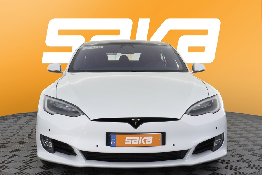 Tesla Model S vaihtoauto