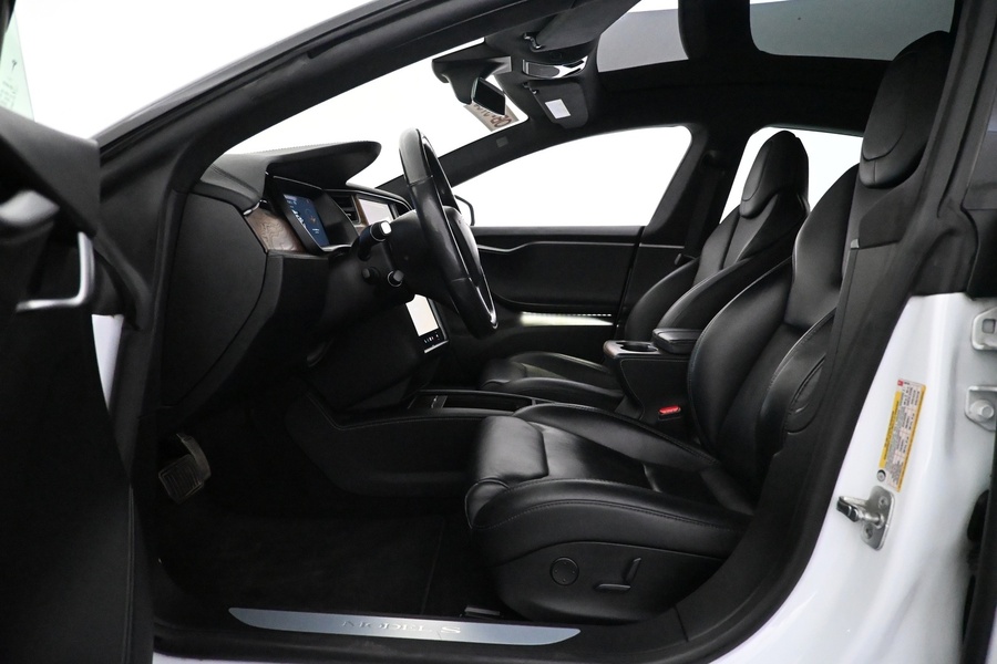 Tesla Model S vaihtoauto