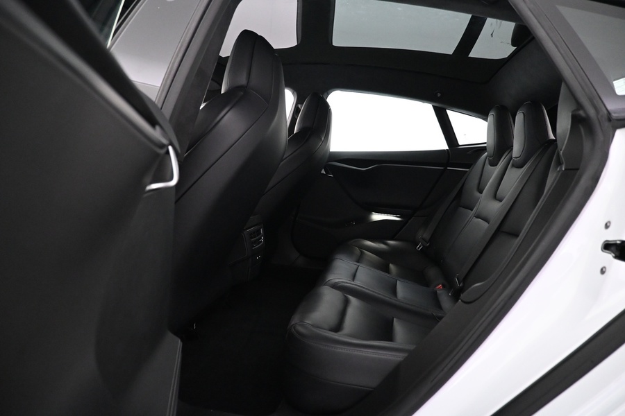 Tesla Model S vaihtoauto