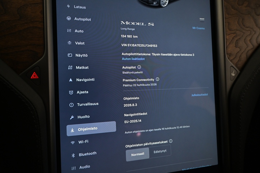 Tesla Model S vaihtoauto