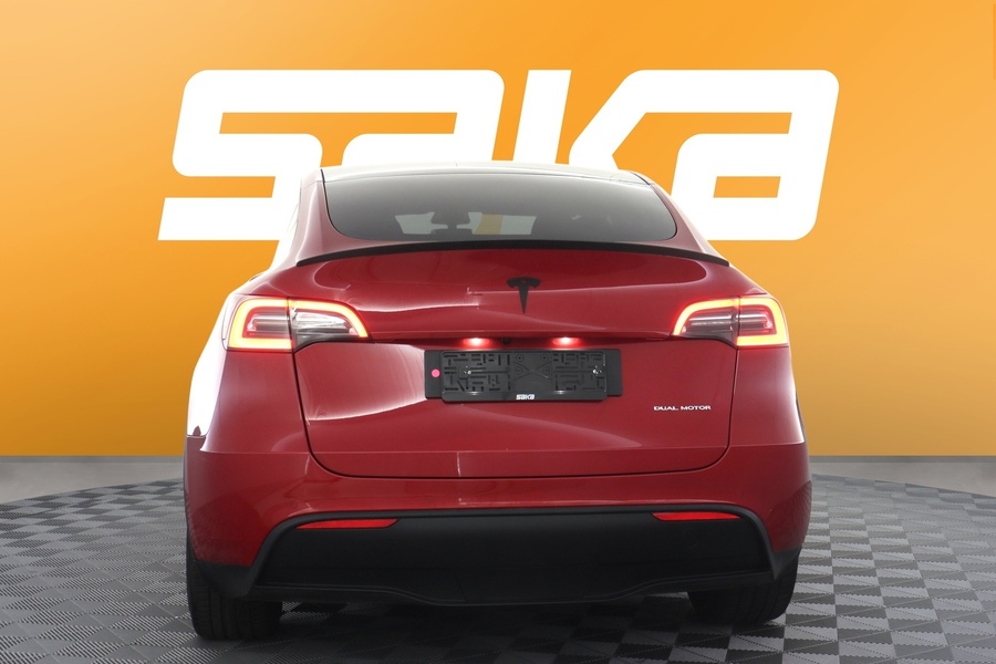 Tesla Model Y vaihtoauto