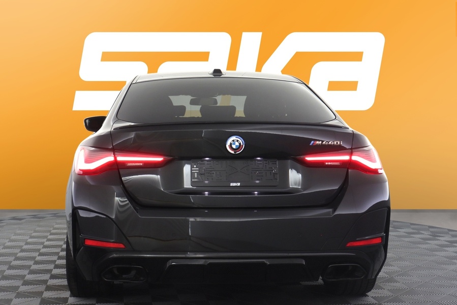 BMW M440i vaihtoauto