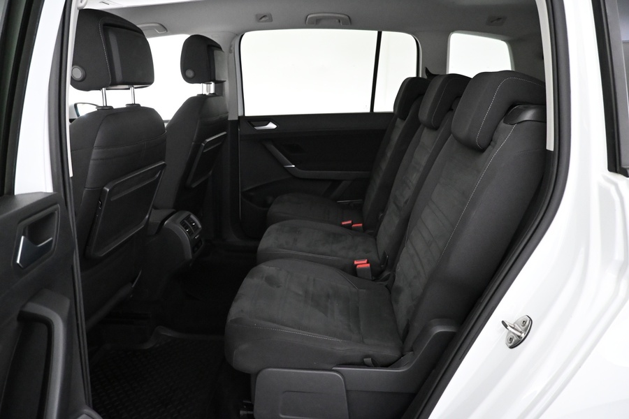 Volkswagen Touran vaihtoauto