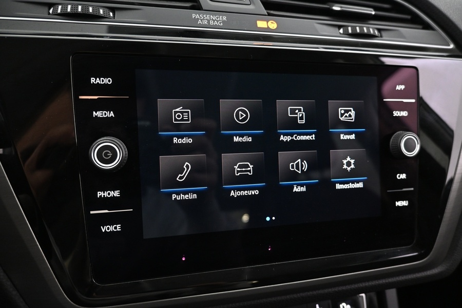 Volkswagen Touran vaihtoauto