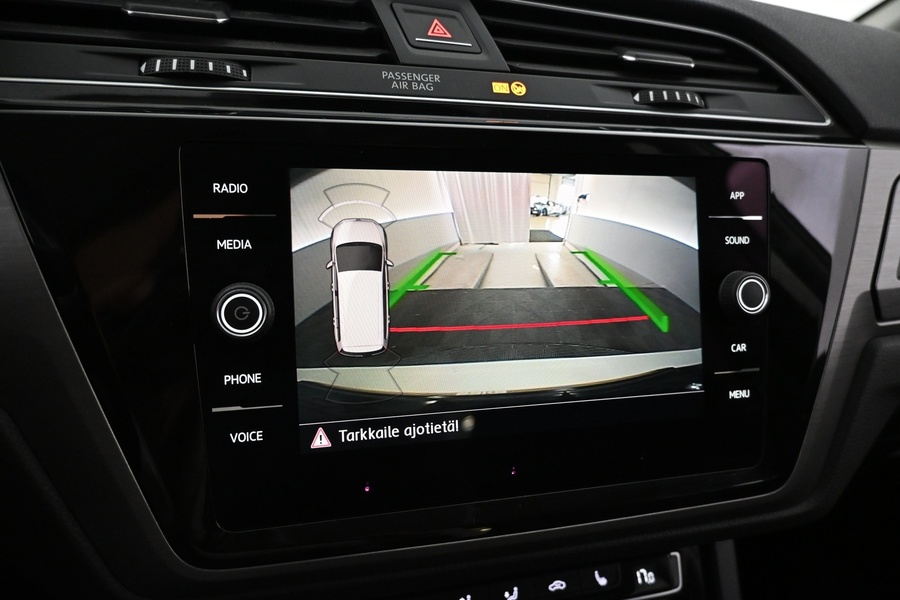 Volkswagen Touran vaihtoauto