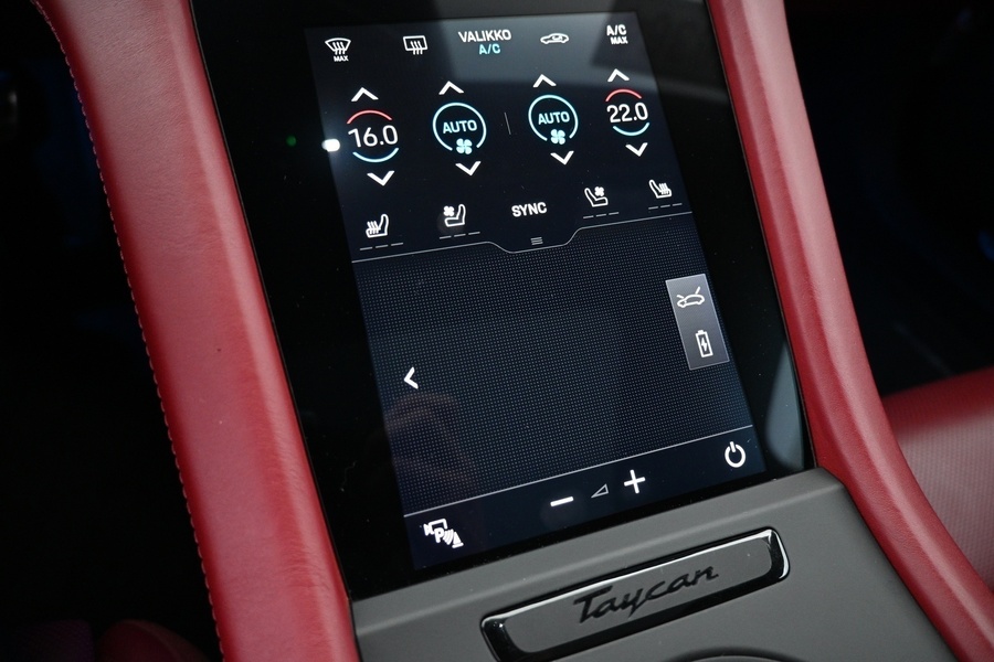 Porsche Taycan vaihtoauto