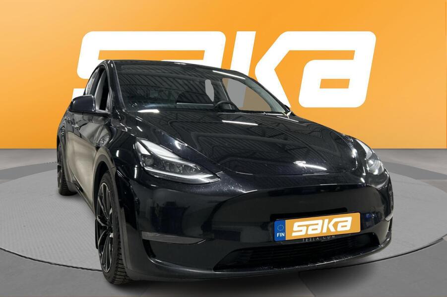 Tesla Model Y vaihtoauto