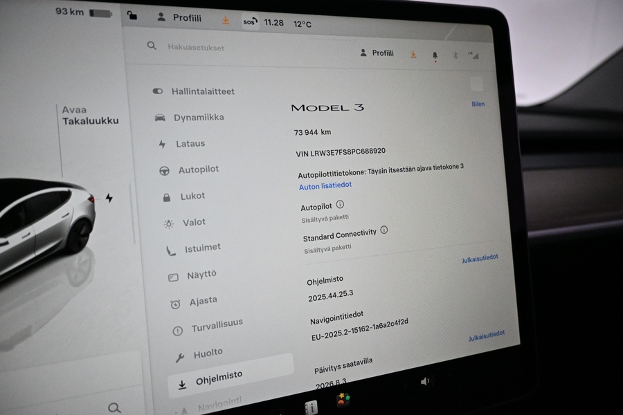 Tesla Model 3 vaihtoauto
