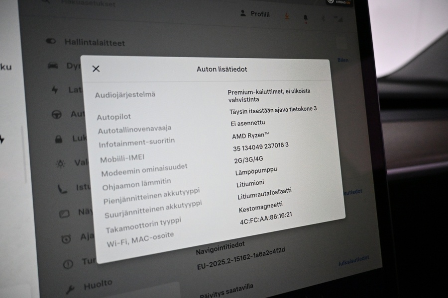 Tesla Model 3 vaihtoauto