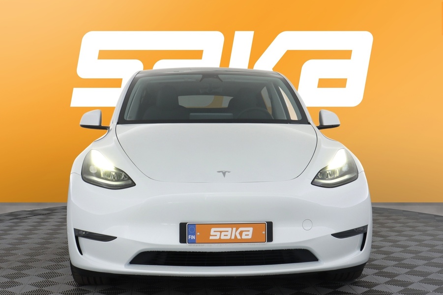 Tesla Model Y vaihtoauto