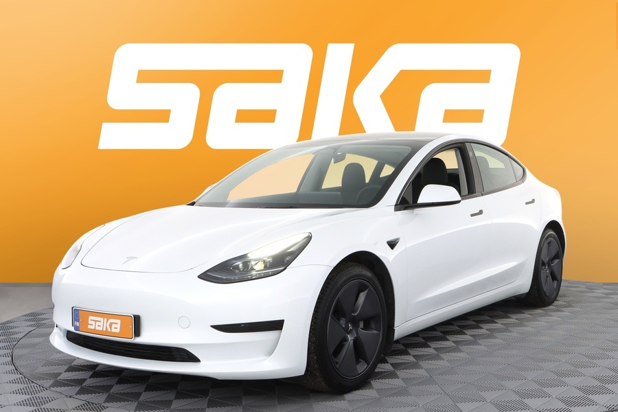 Tesla Model 3 vaihtoauto