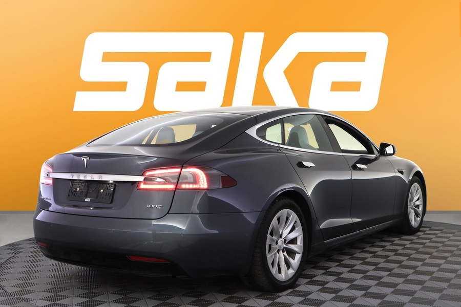 Tesla Model S vaihtoauto