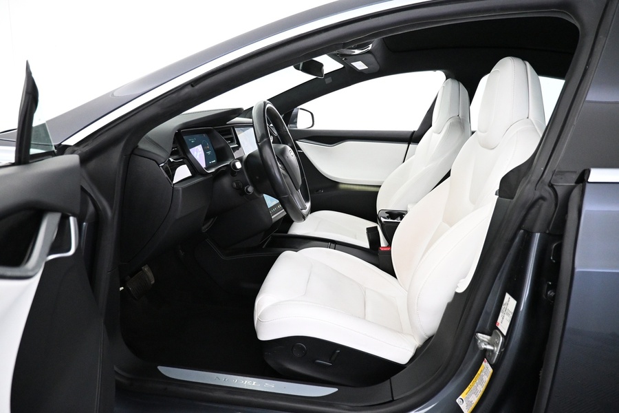 Tesla Model S vaihtoauto