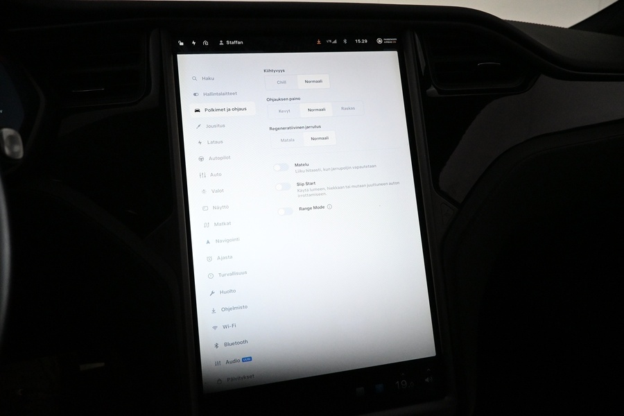 Tesla Model S vaihtoauto