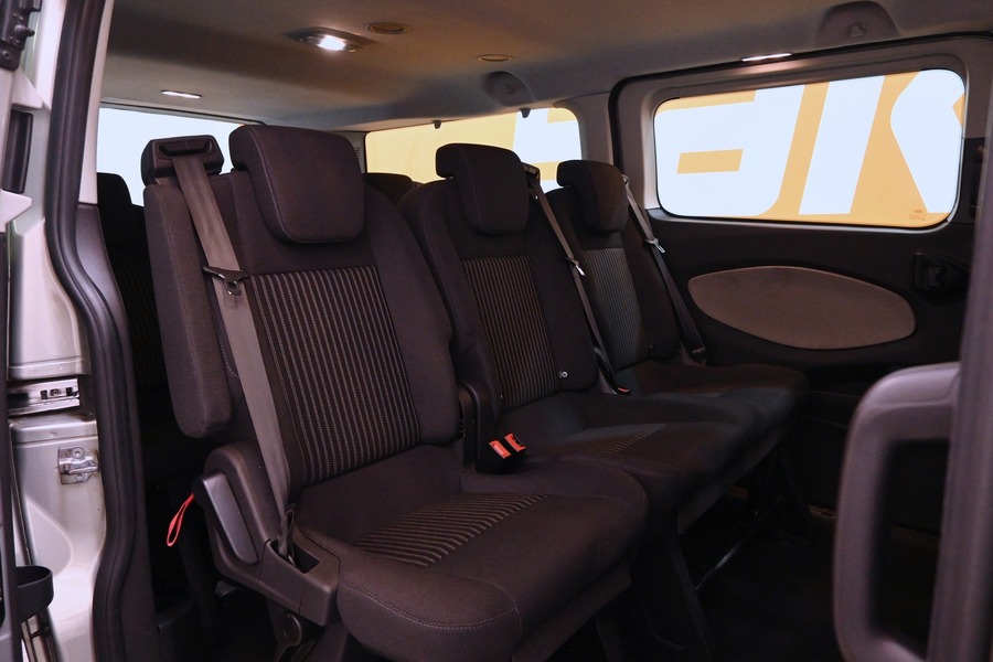 Ford Tourneo Custom vaihtoauto