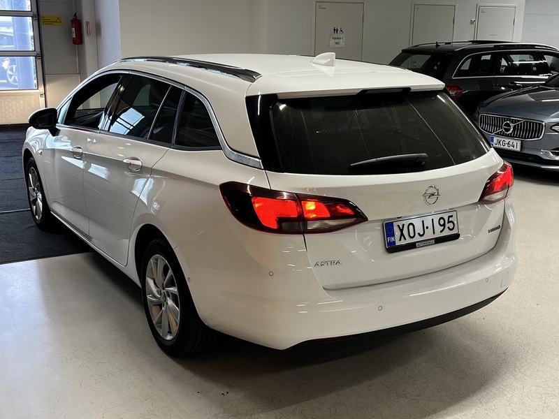 Opel Astra vaihtoauto