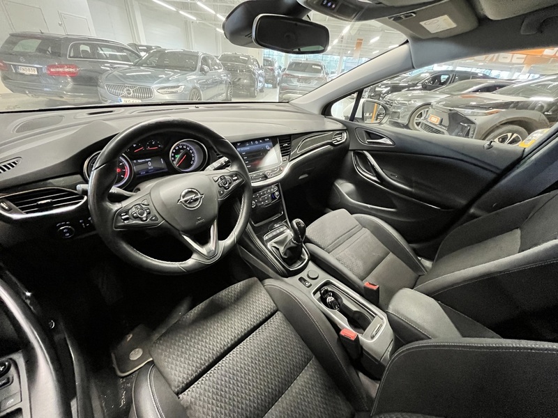 Opel Astra vaihtoauto