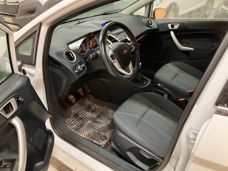 Ford Fiesta vaihtoauto