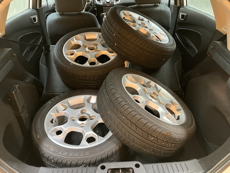 Ford Fiesta vaihtoauto